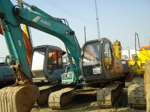 挖掘機(jī)陷車，你需要了解以下方法