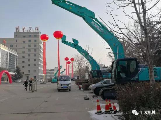 更換挖神鋼掘機(jī)的液壓油時應(yīng)注意哪些細(xì)節(jié)？